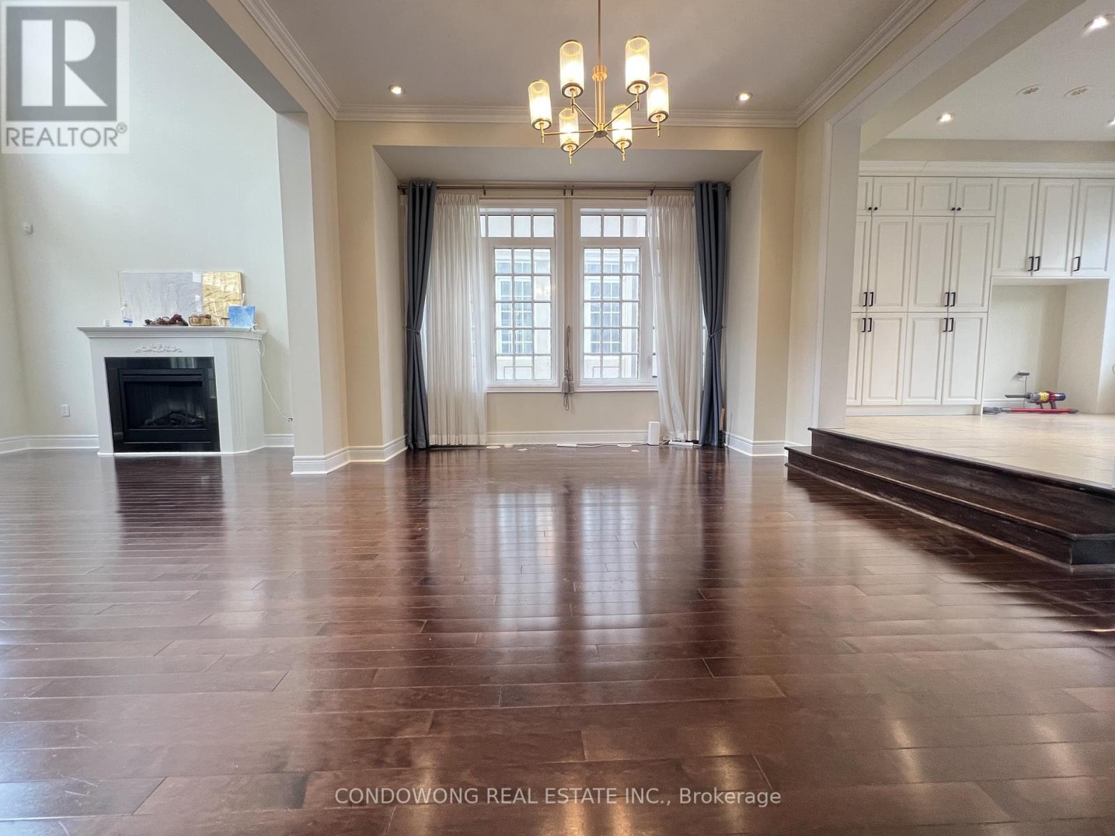 Photo 3 of 48 Lord Durham Road, Markham ON