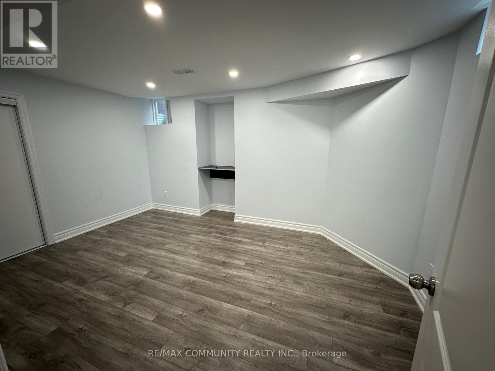 Photo 2 of Basement 941 Greenhill Avenue, Oshawa ON