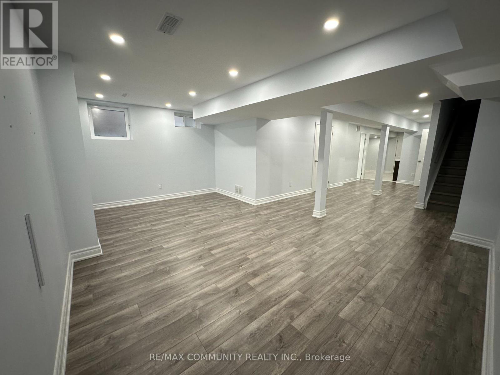 Photo 13 of Basement 941 Greenhill Avenue, Oshawa ON
