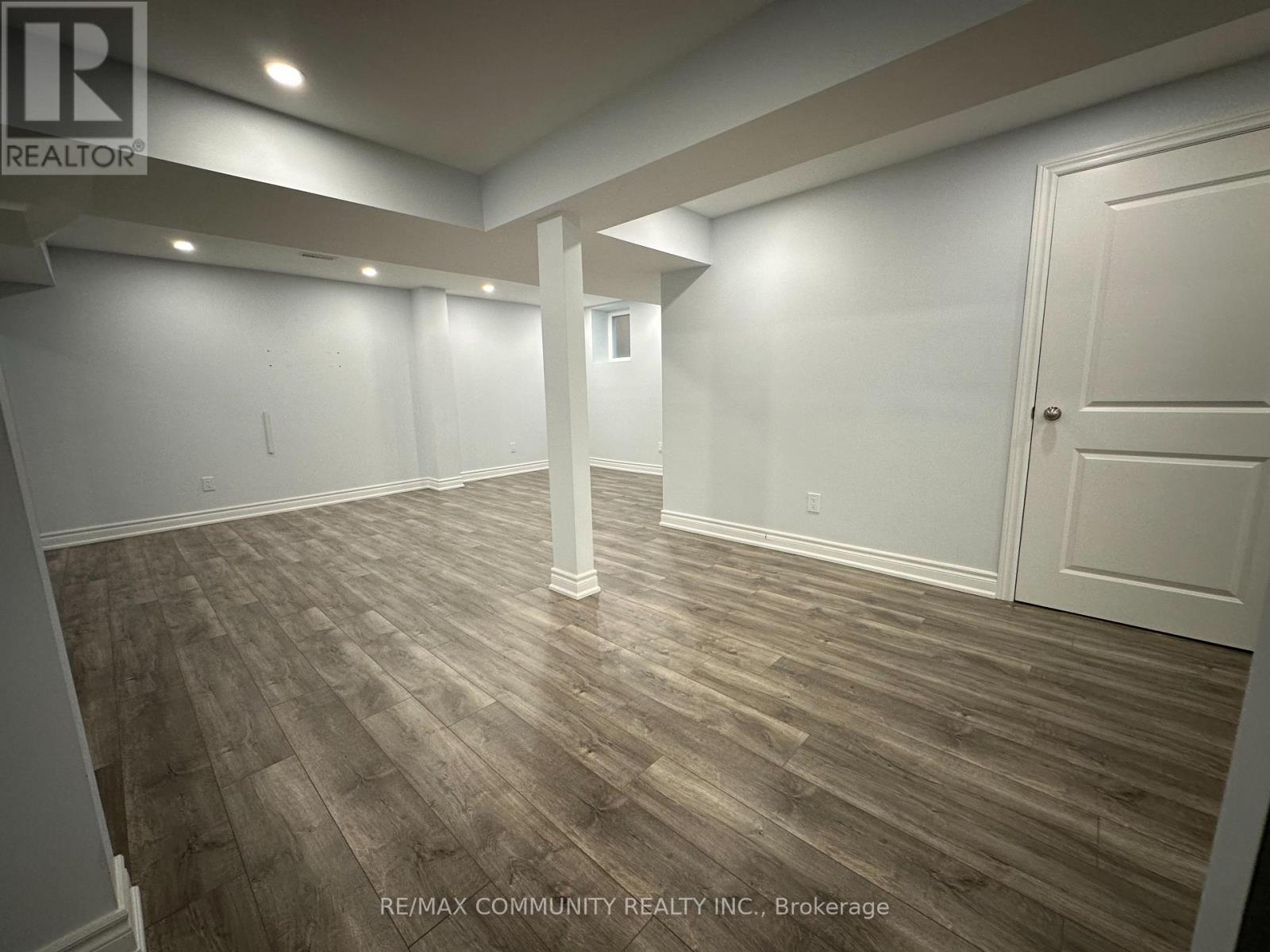Photo 10 of Basement 941 Greenhill Avenue, Oshawa ON