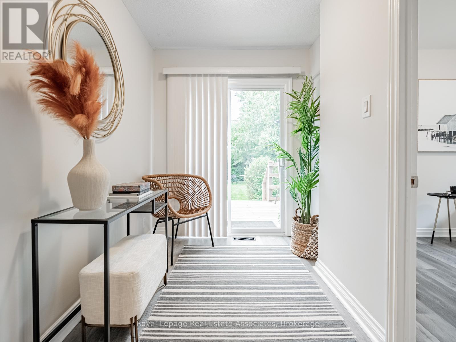 Photo 31 of 1094 Eastmount Avenue, Mississauga ON