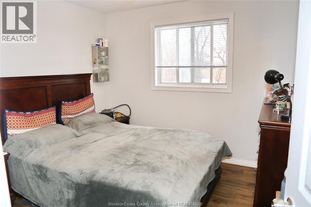 Photo 11 of 137 Rivervilla Court, Lasalle ON