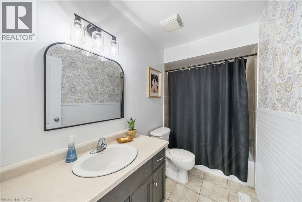 Photo 18 of 10 Liddycoat Lane Unit 4, Hamilton ON