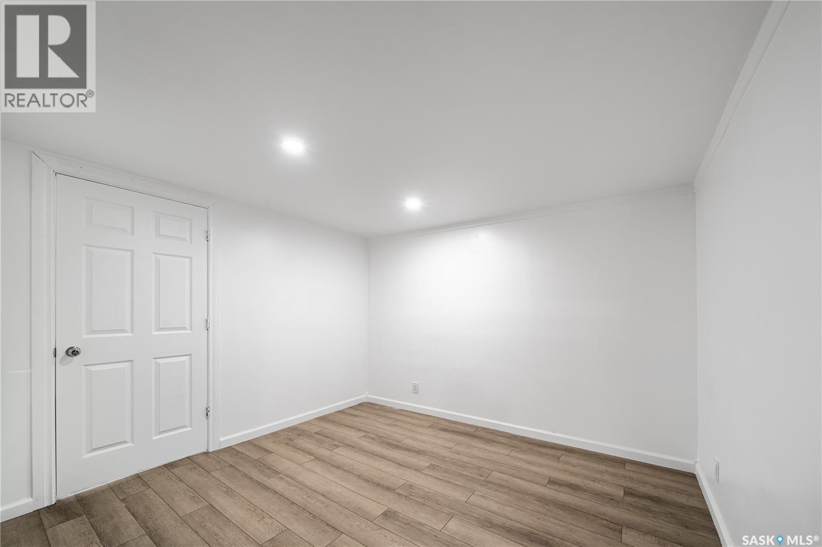 Photo 5 of 87 Merlin Crescent, Regina SK