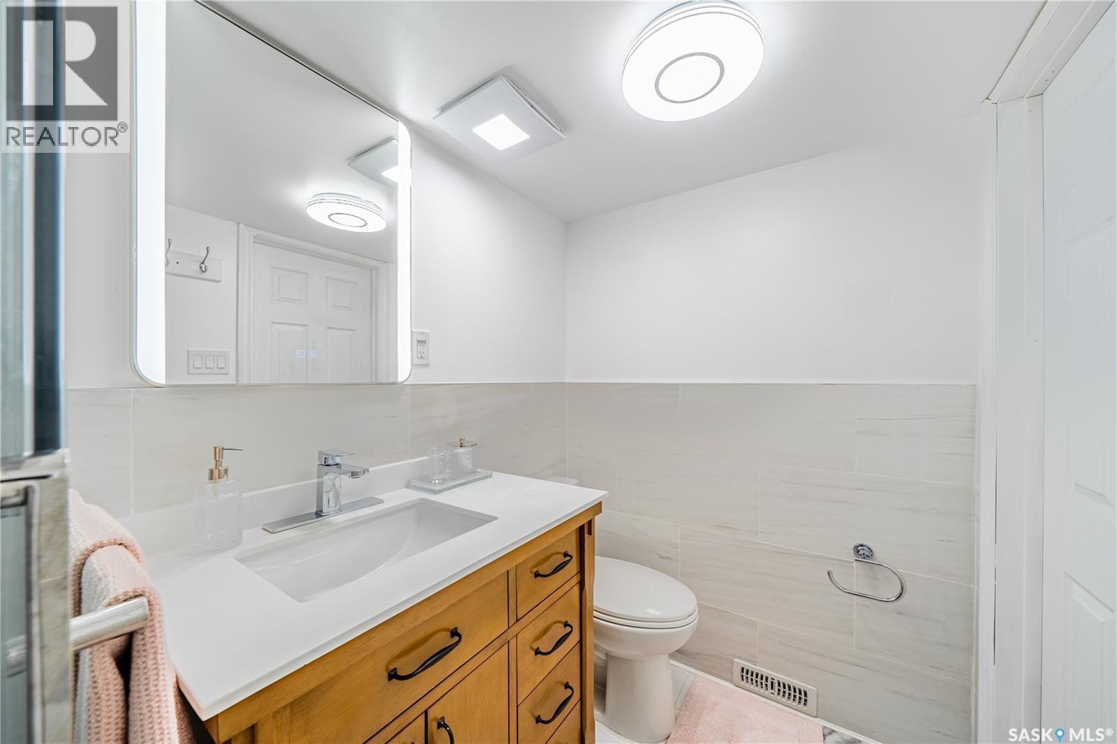 Photo 11 of 87 Merlin Crescent, Regina SK