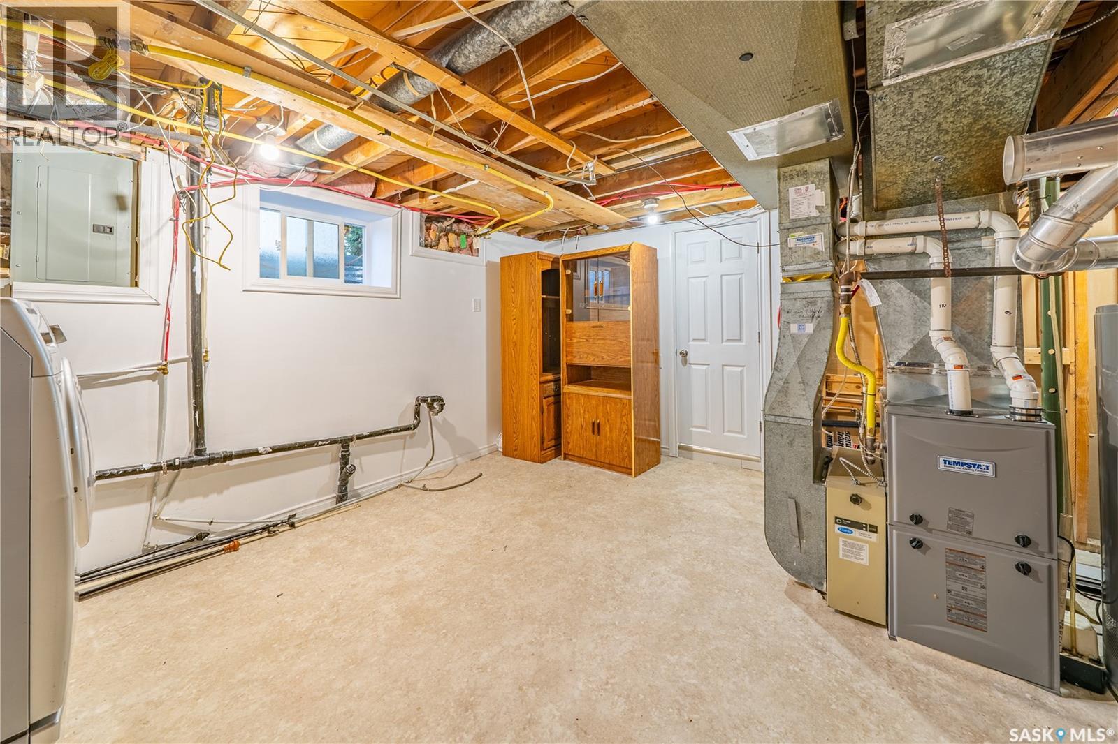 Photo 33 of 87 Merlin Crescent, Regina SK