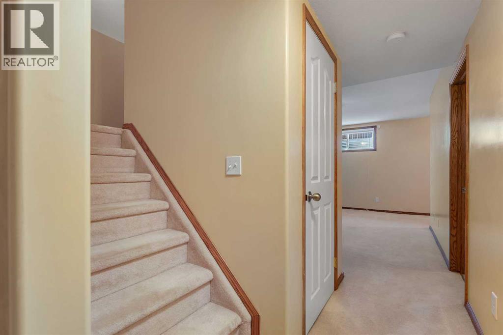 Photo 20 of 214 Saddlemont Boulevard Ne, Calgary AB