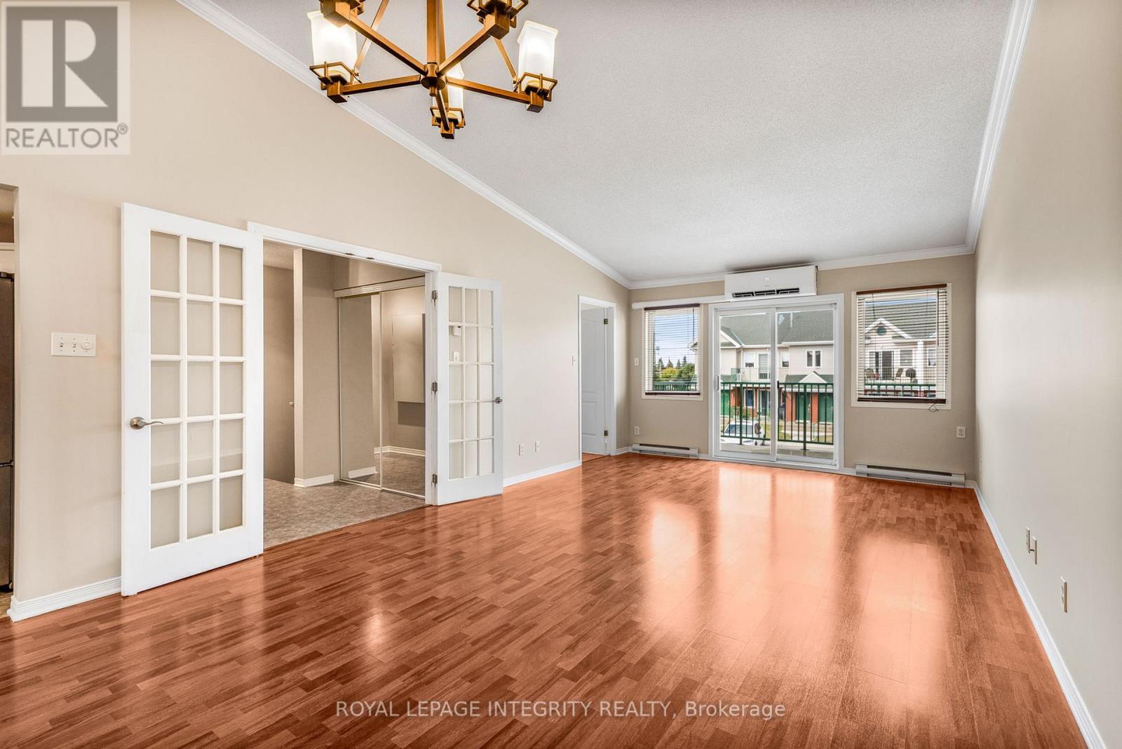 Photo 1 of 403 2923 Laurier Street, Clarencerockland ON