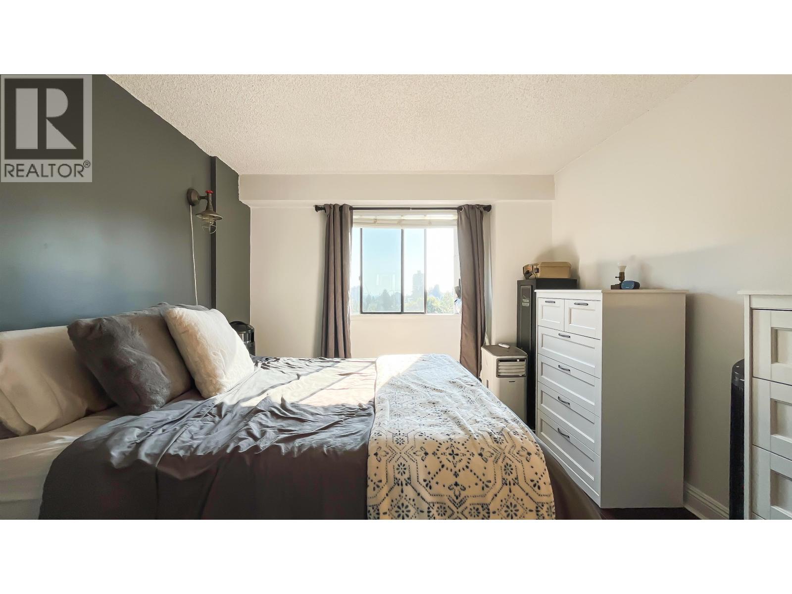 Photo 13 of 1004 47 Agnes Street, New Westminster BC