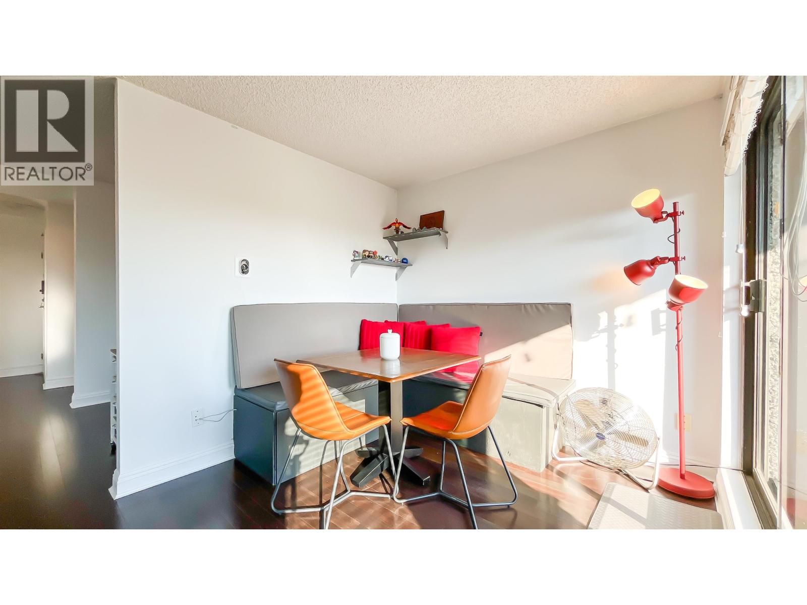 Photo 8 of 1004 47 Agnes Street, New Westminster BC