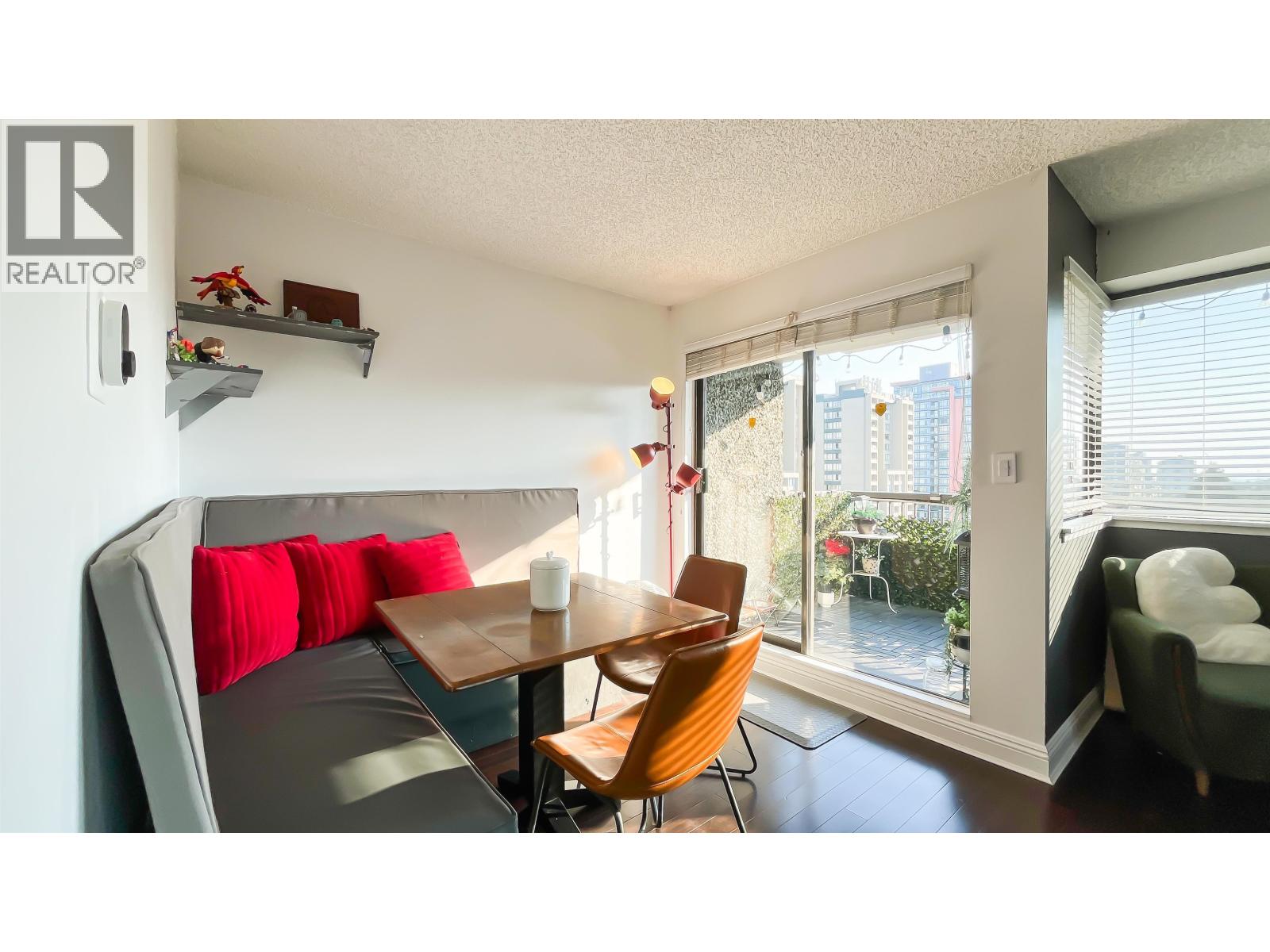 Photo 9 of 1004 47 Agnes Street, New Westminster BC