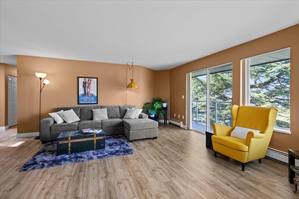 Photo 32 of 307 32669 George Ferguson Way, Abbotsford BC