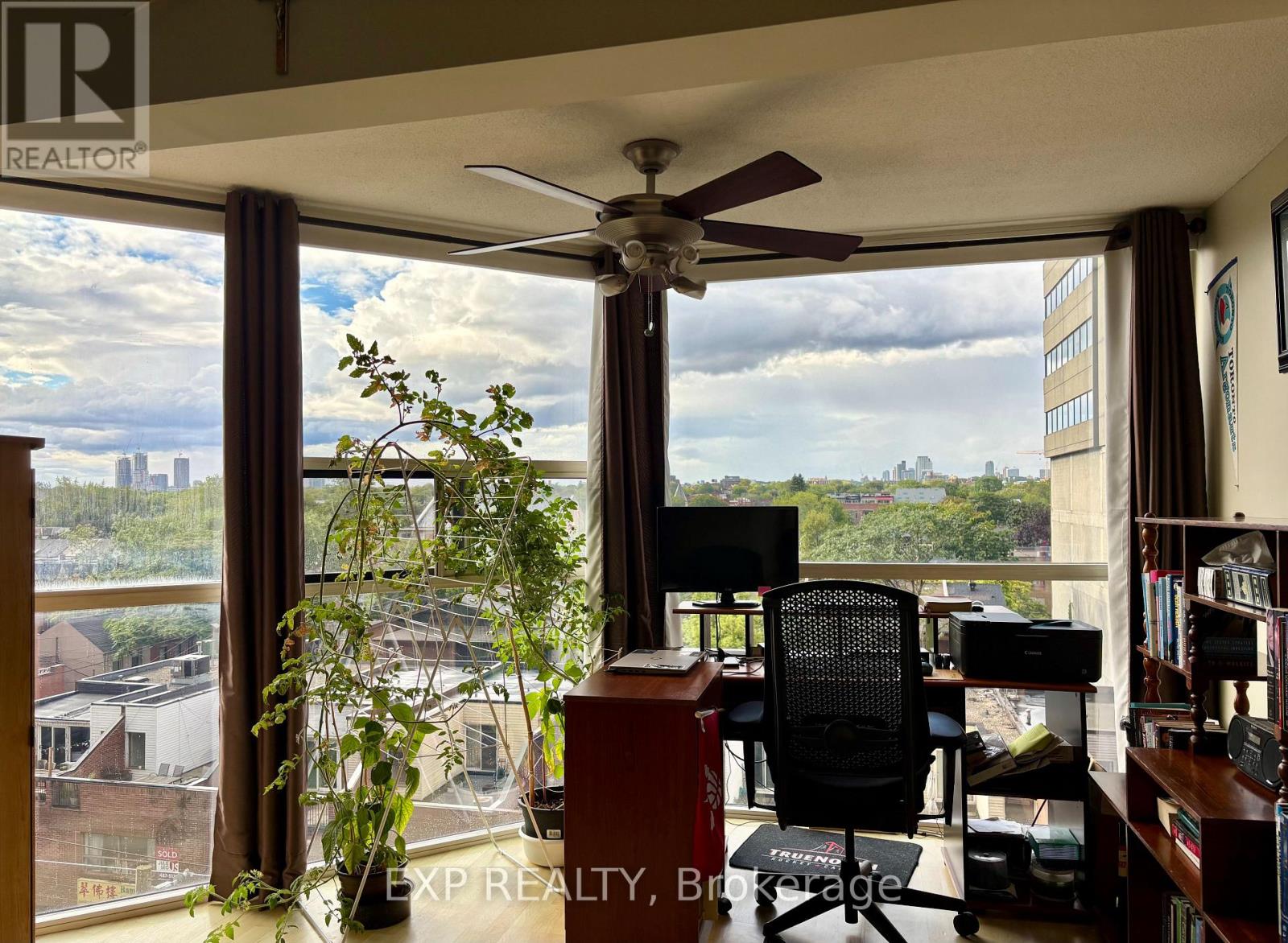 Photo 22 of 705 725 King Street W, Toronto ON