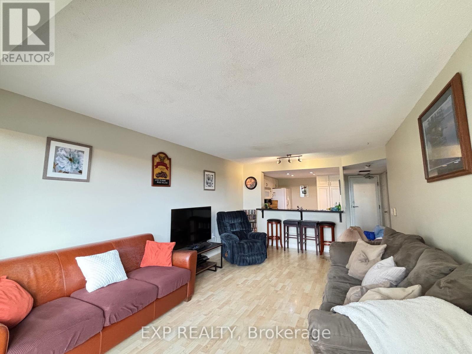 Photo 1 of 705 725 King Street W, Toronto ON