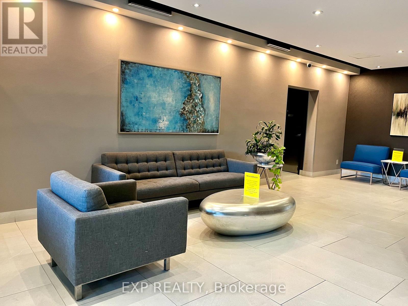 Photo 7 of 705 725 King Street W, Toronto ON