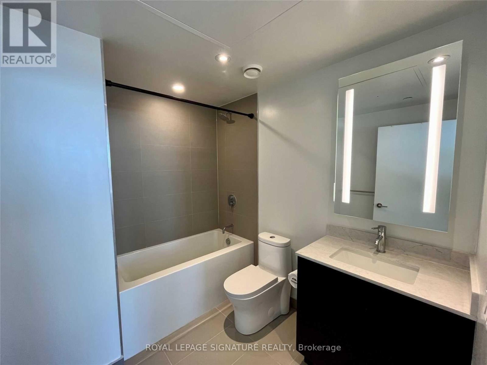 Photo 11 of 1802 135 East Liberty Street, Toronto ON