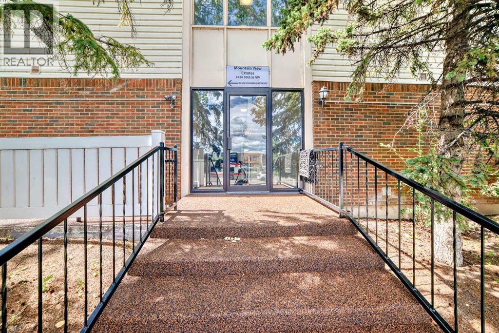 Photo 5 of 114 3420 50 Street Nw, Calgary AB