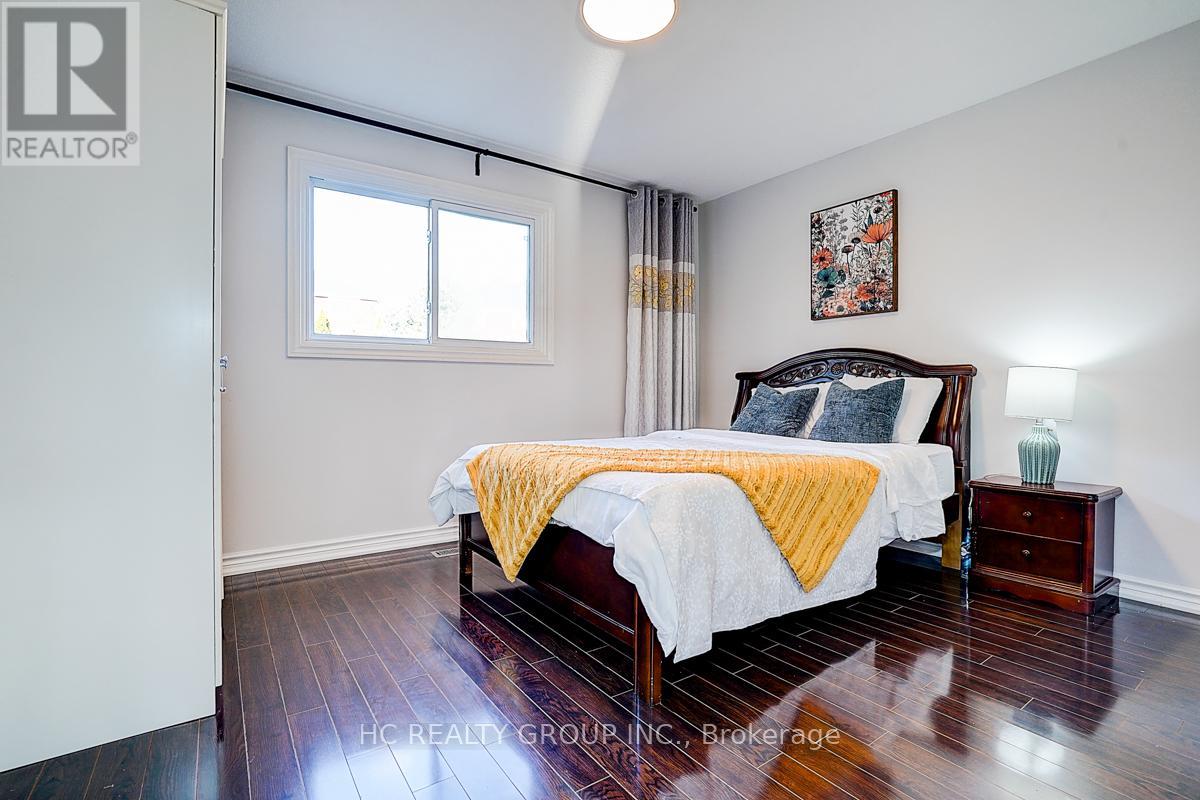 Photo 29 of 19 Delancey Crescent, Markham ON