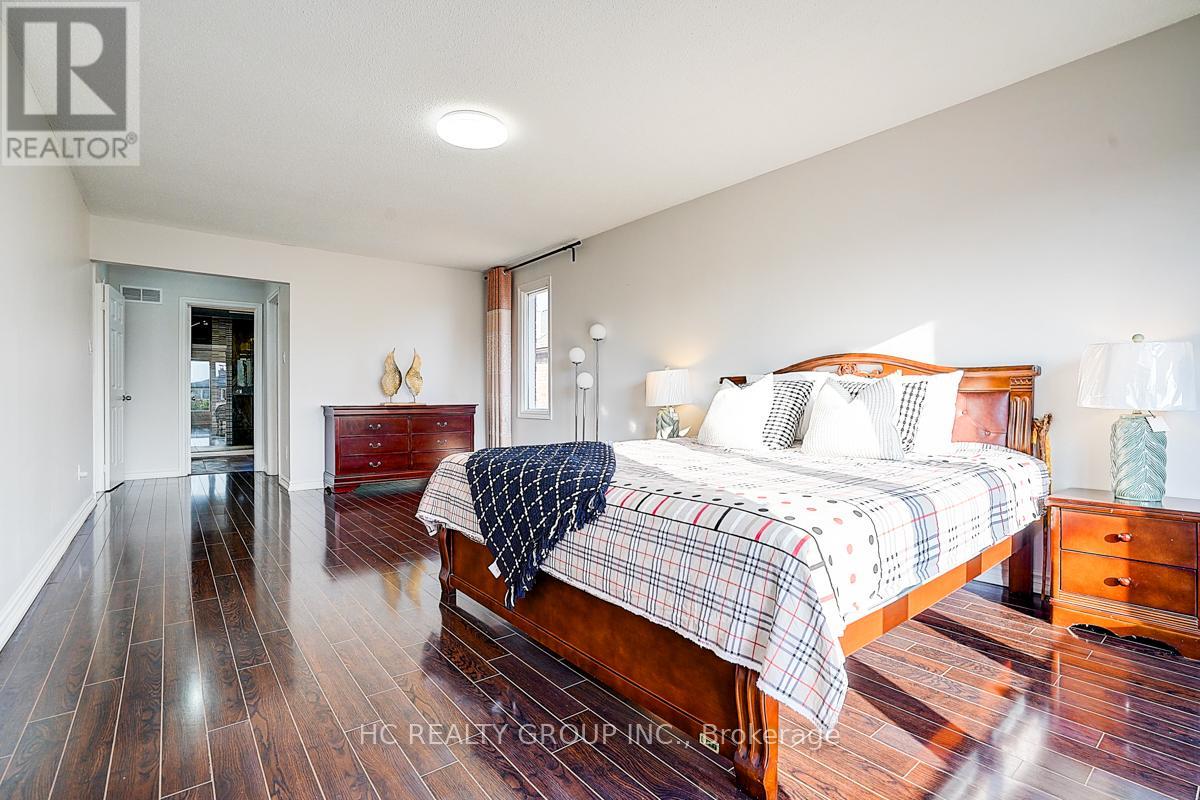Photo 30 of 19 Delancey Crescent, Markham ON