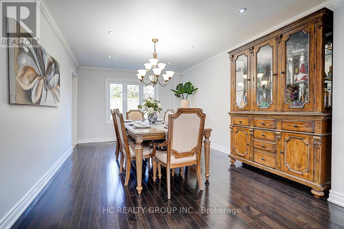 Photo 14 of 19 Delancey Crescent, Markham ON
