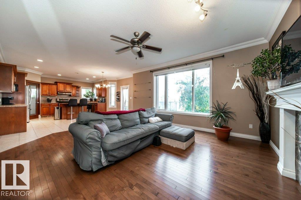 Photo 9 of 5312 61 St, Beaumont AB