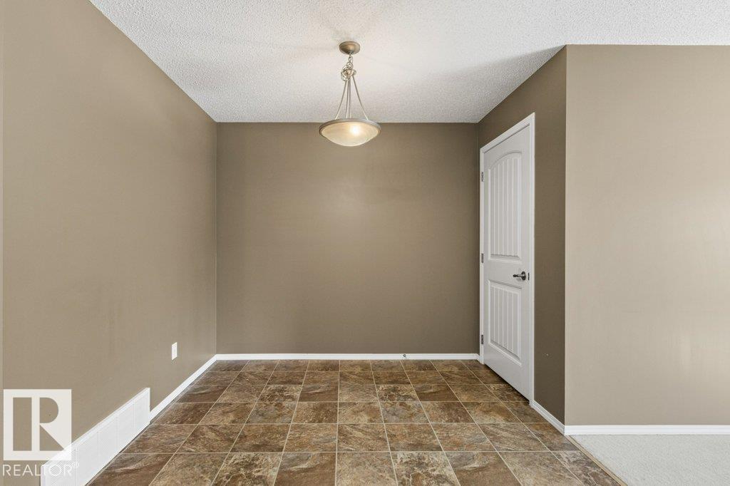 Photo 8 of 20 604 62 St Sw, Edmonton AB
