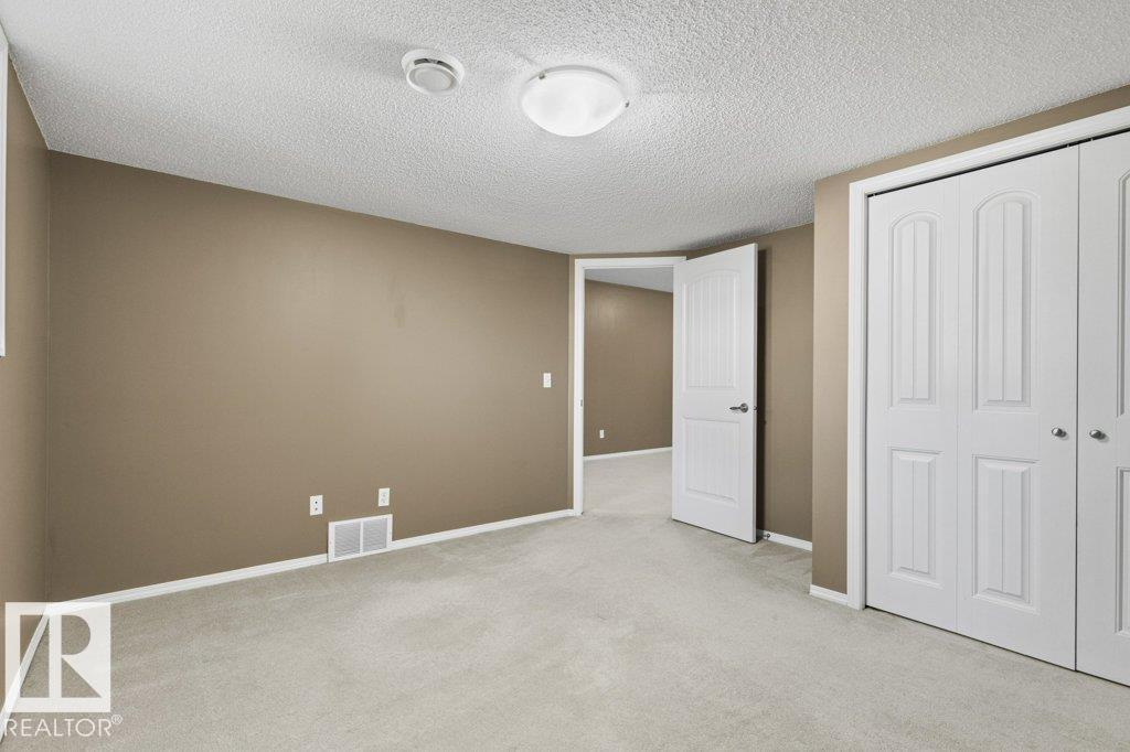 Photo 11 of 20 604 62 St Sw, Edmonton AB