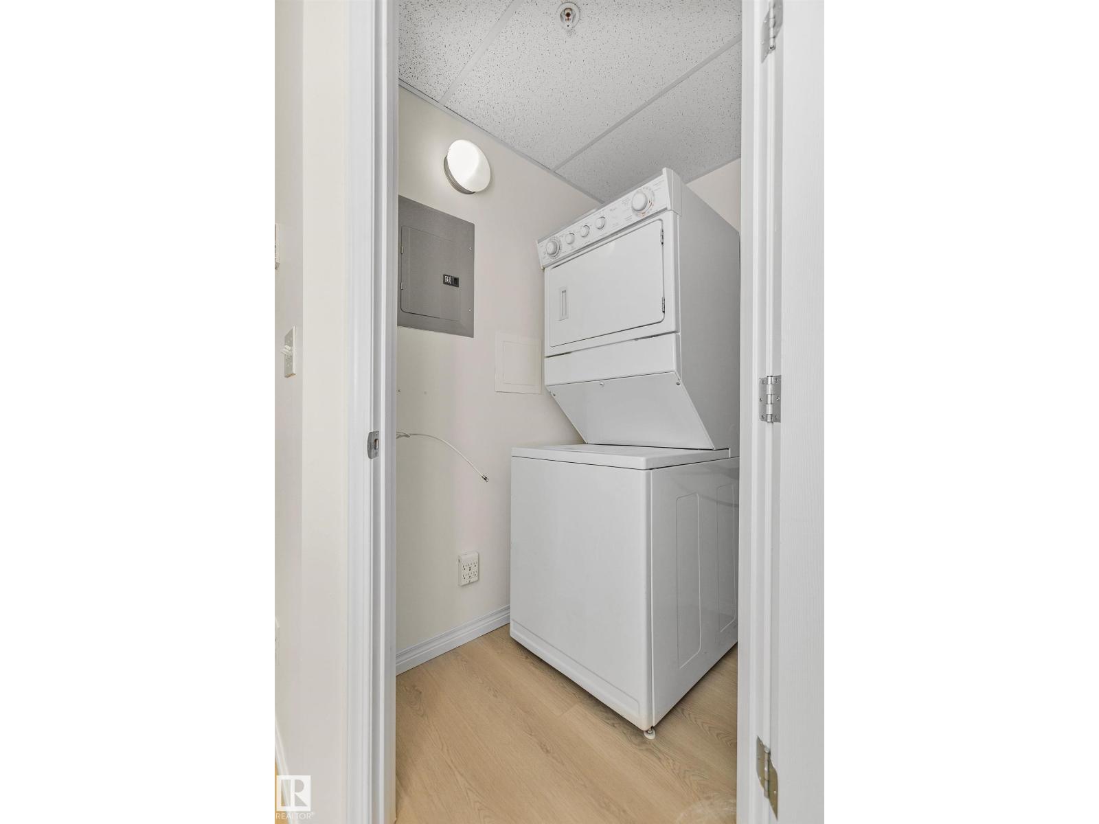 Photo 11 of 301 630 Mcallister Lo Sw, Edmonton AB