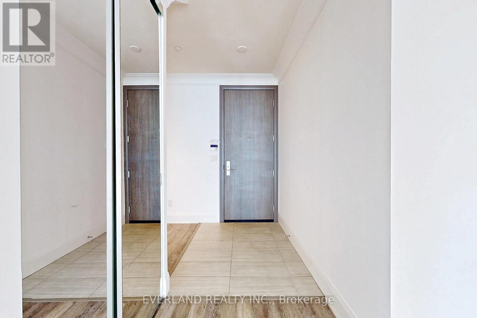 Photo 11 of 206 15 Water Walk Drive, Markham ON