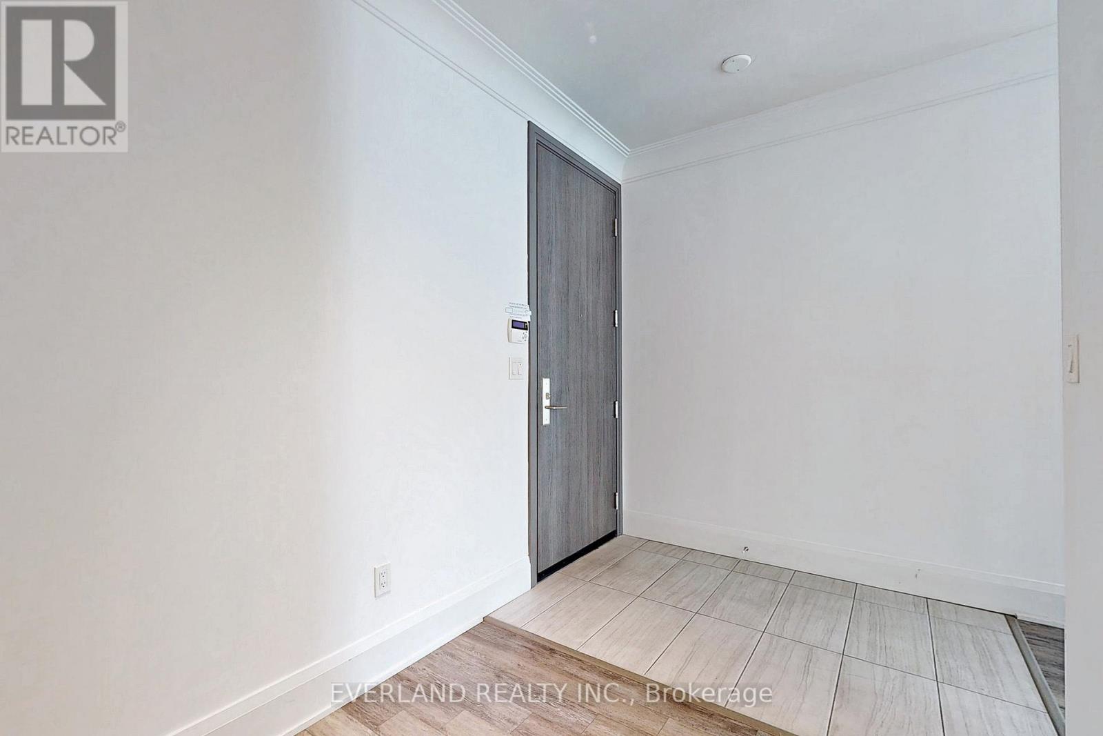 Photo 12 of 206 15 Water Walk Drive, Markham ON