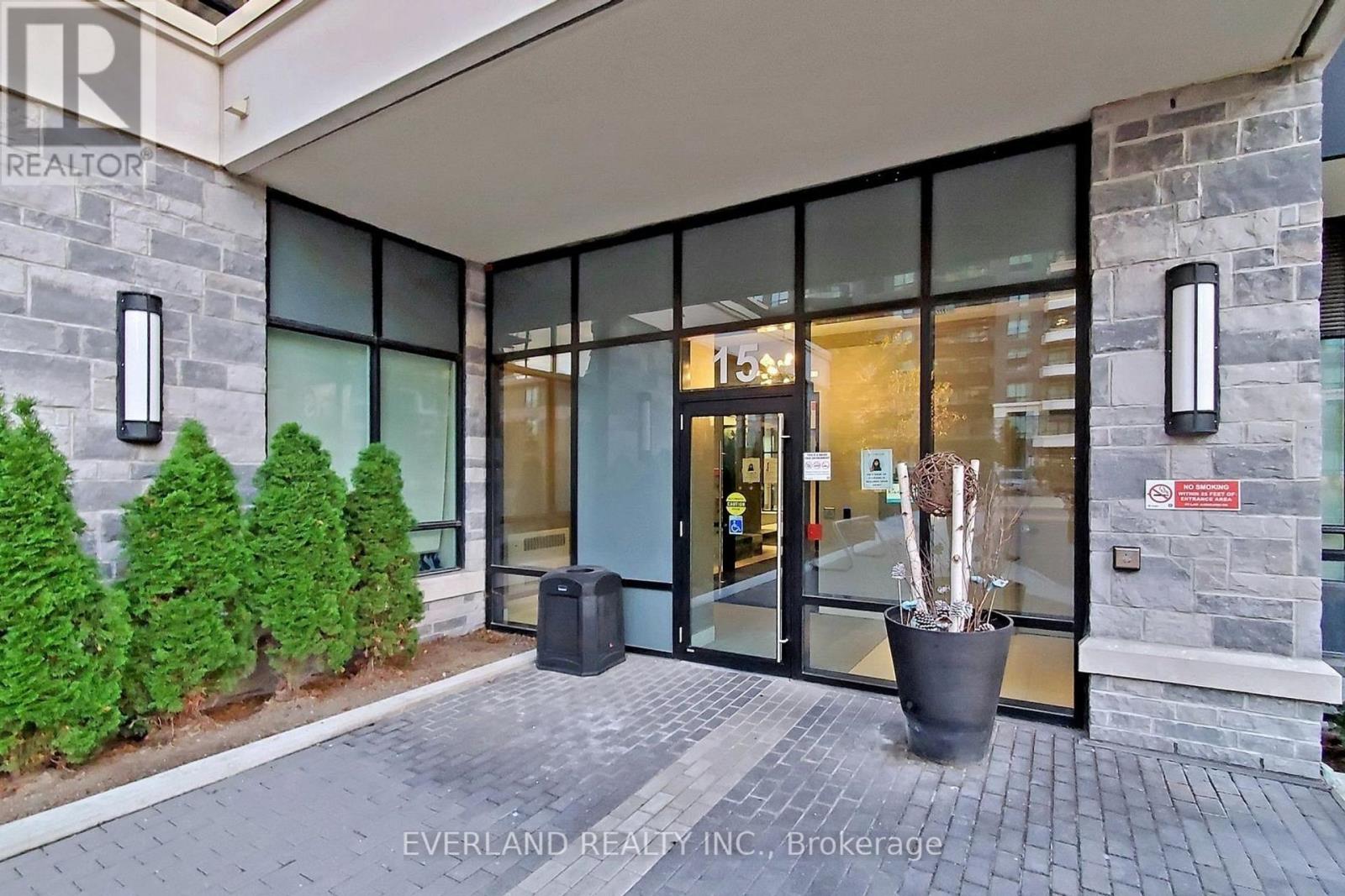 Photo 6 of 206 15 Water Walk Drive, Markham ON