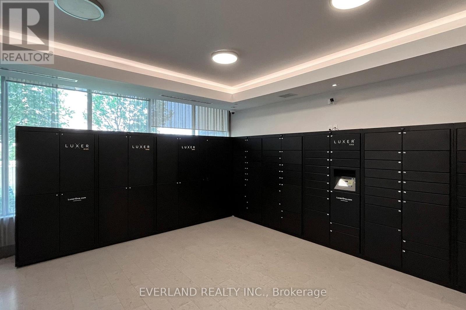 Photo 7 of 206 15 Water Walk Drive, Markham ON
