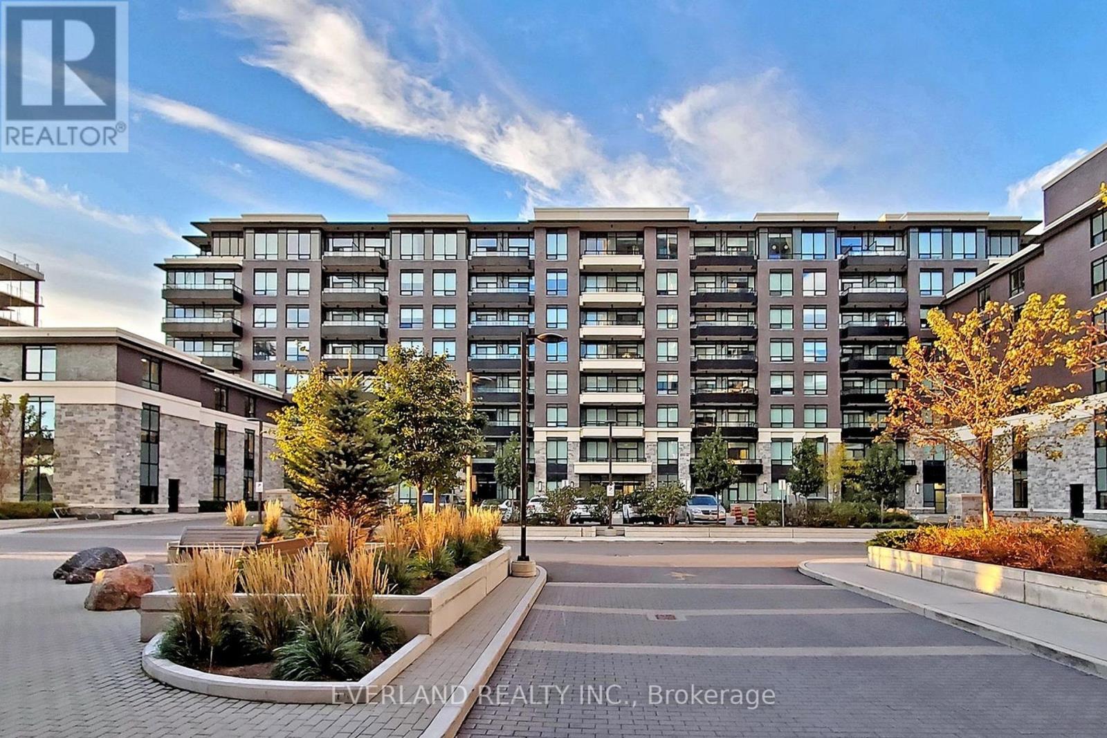 Photo 9 of 206 15 Water Walk Drive, Markham ON