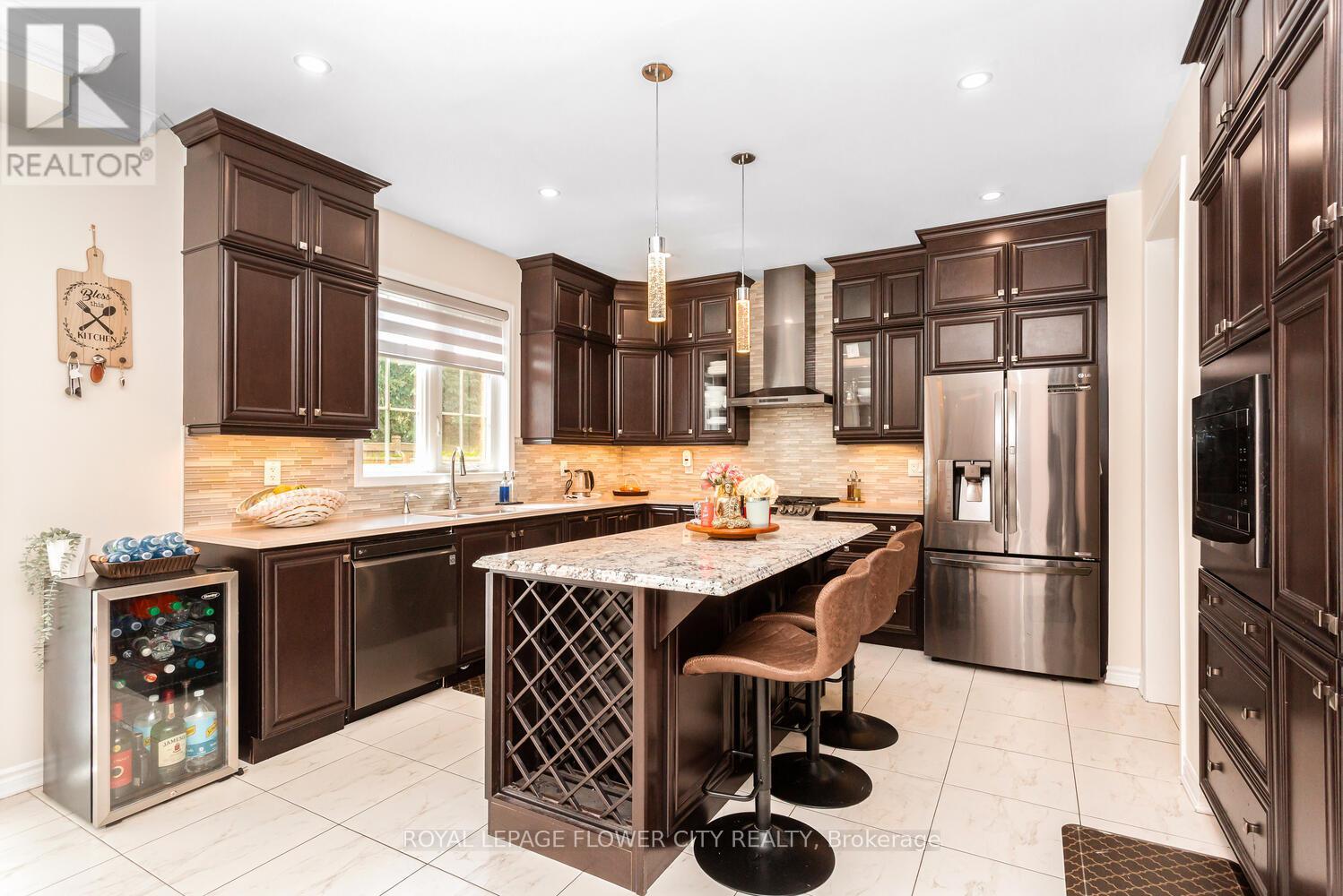 Photo 17 of 16 Elsinore Street, Brampton ON