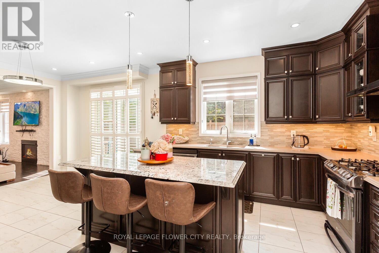 Photo 41 of 16 Elsinore Street, Brampton ON