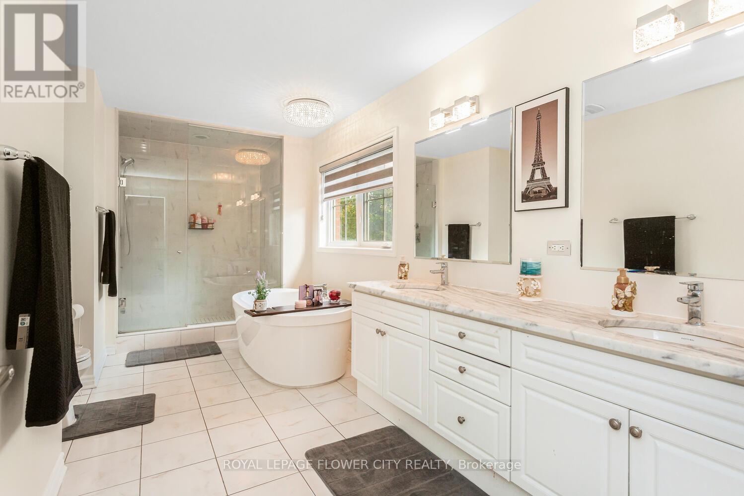 Photo 36 of 16 Elsinore Street, Brampton ON