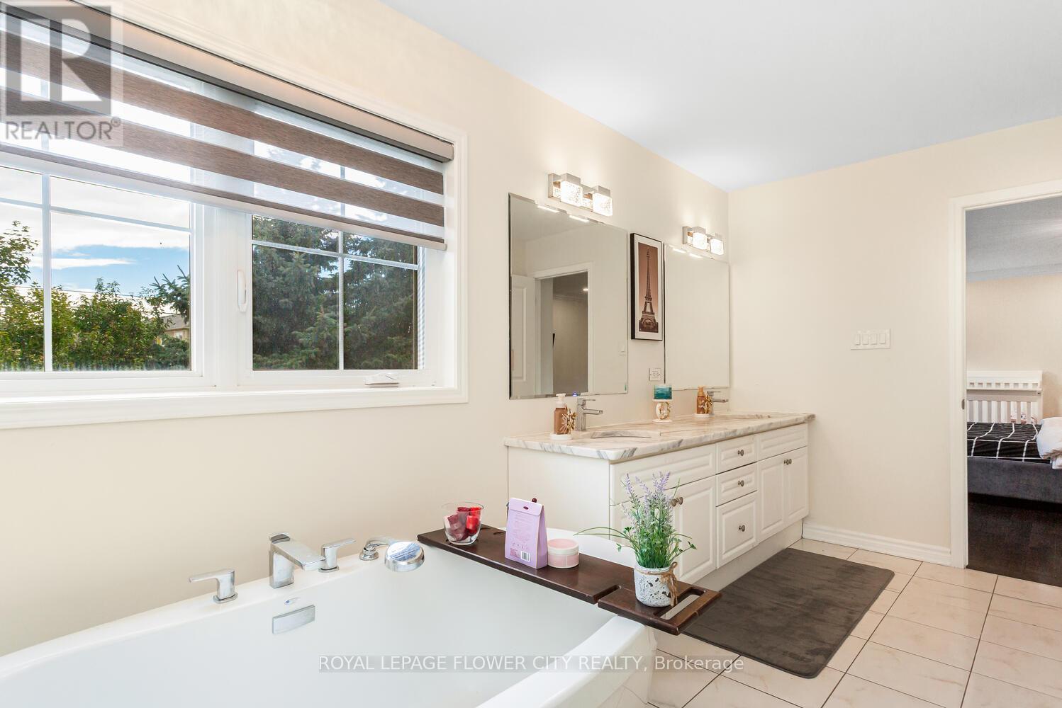 Photo 44 of 16 Elsinore Street, Brampton ON