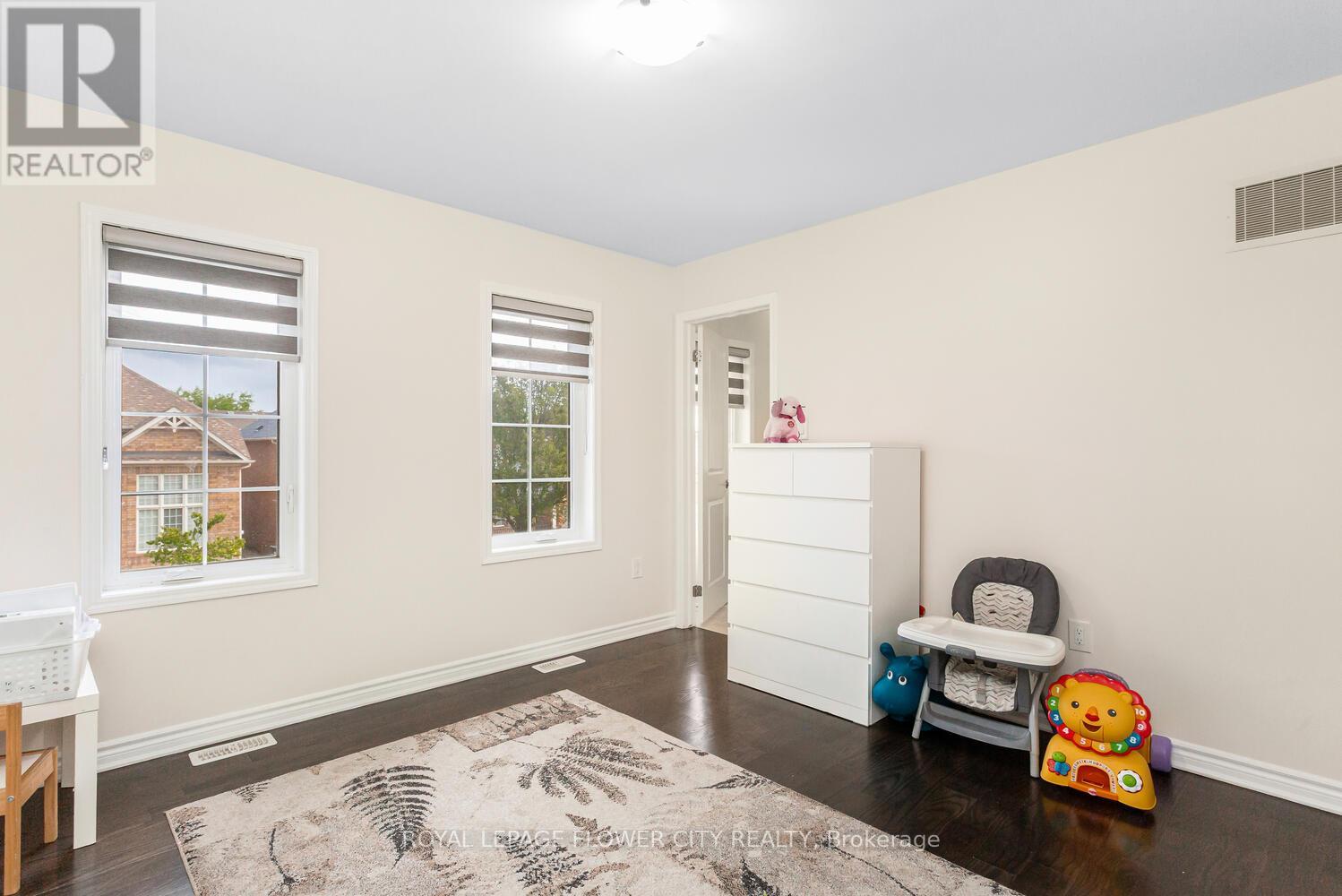 Photo 9 of 16 Elsinore Street, Brampton ON