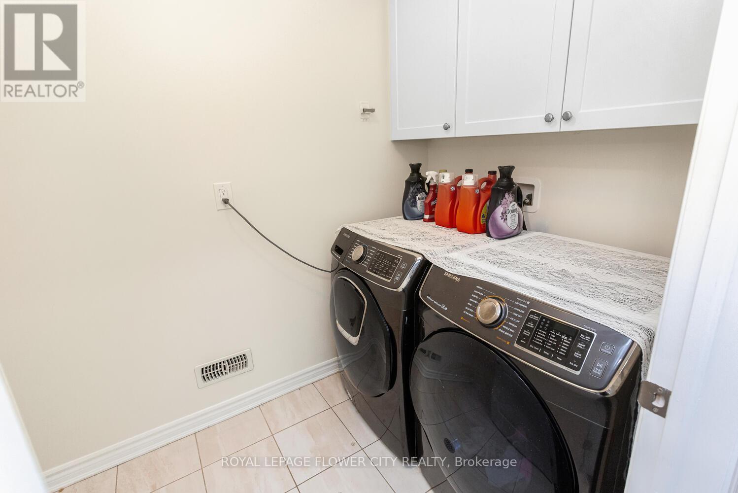 Photo 37 of 16 Elsinore Street, Brampton ON