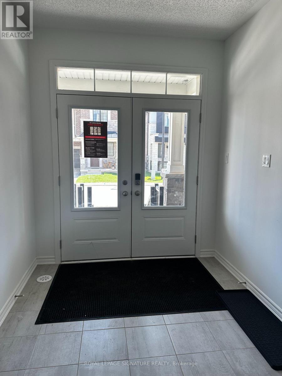 Photo 2 of 12 1259 Lily Crescent, Milton ON