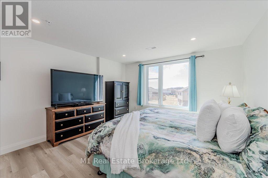 Photo 26 of 207 99 B Farley Road, Centre Wellington ON