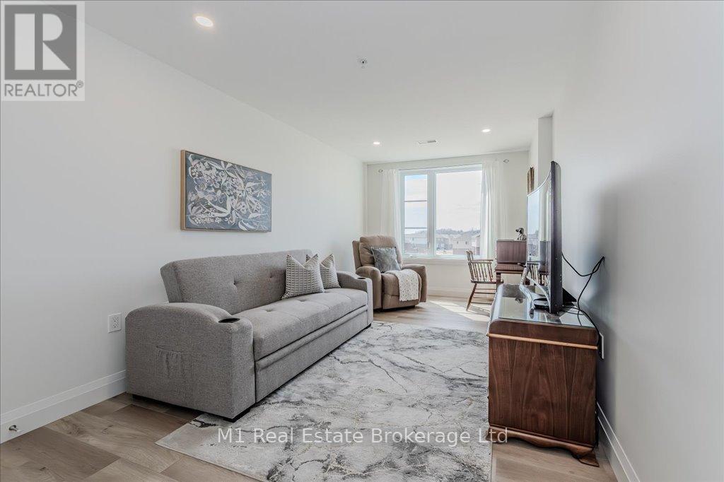 Photo 10 of 207 99 B Farley Road, Centre Wellington ON