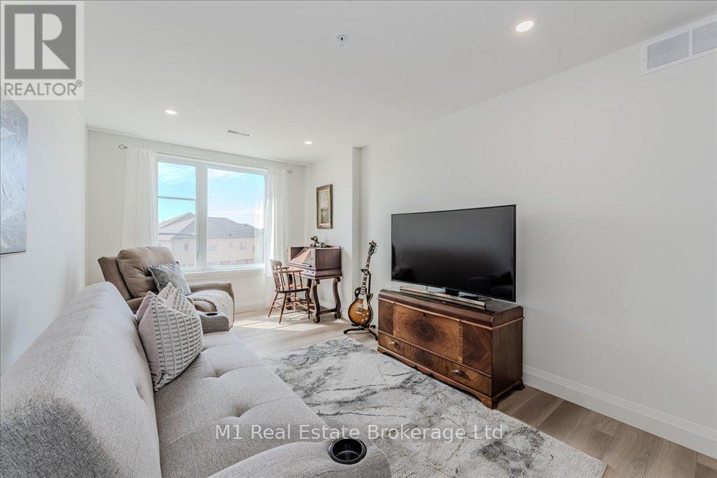 Photo 18 of 207 99 B Farley Road, Centre Wellington ON