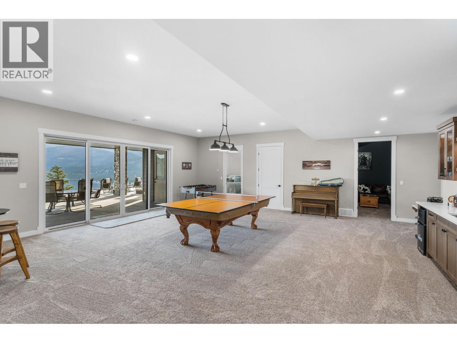 8836 Stonington Road - 43