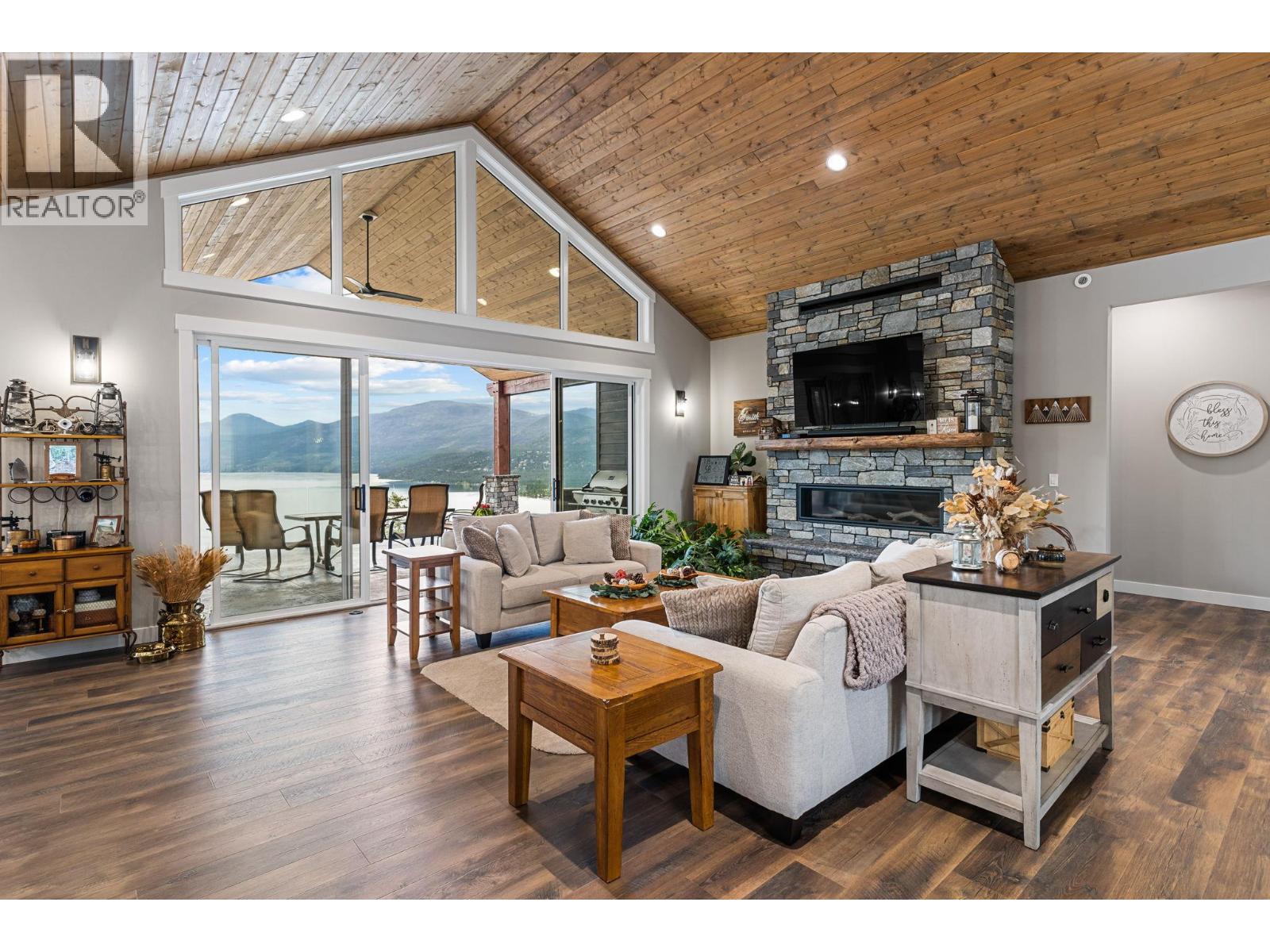8836 Stonington Road - 25