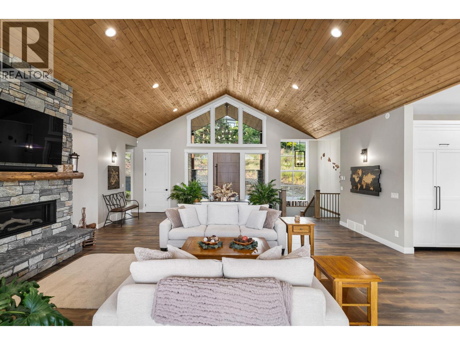 8836 Stonington Road - 28