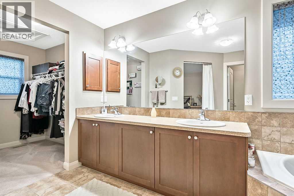 Photo 24 of 3 Westridge Way, Okotoks AB