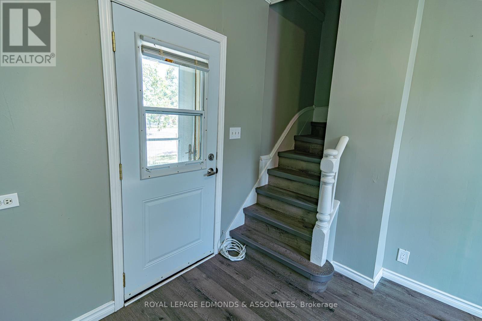 Photo 4 of 362 Christie Street, Pembroke ON