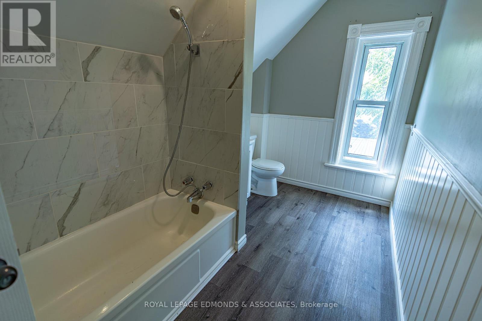 Photo 11 of 362 Christie Street, Pembroke ON