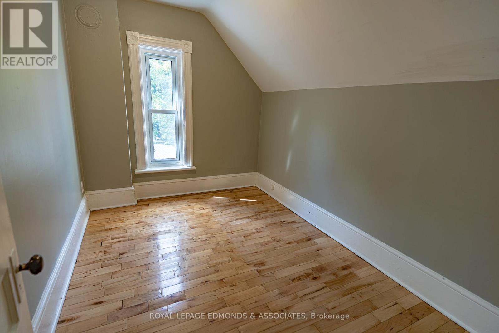 Photo 13 of 362 Christie Street, Pembroke ON